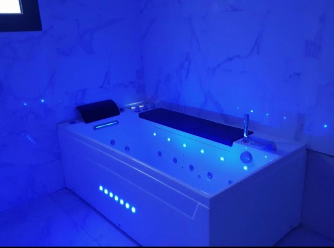 Magnifique Appart Avec Jaccuzi Apartamento Criel-sur-Mer Exterior foto